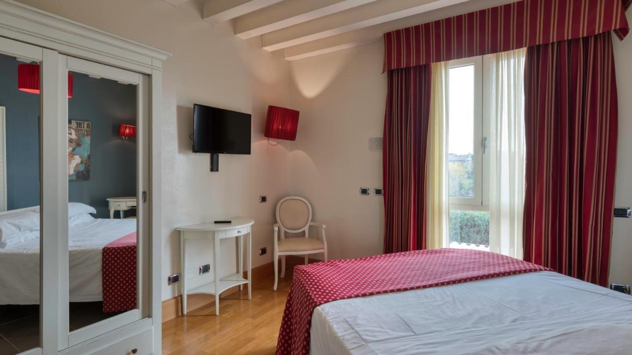 Hotel Fiera Di Brescia Bagian luar foto