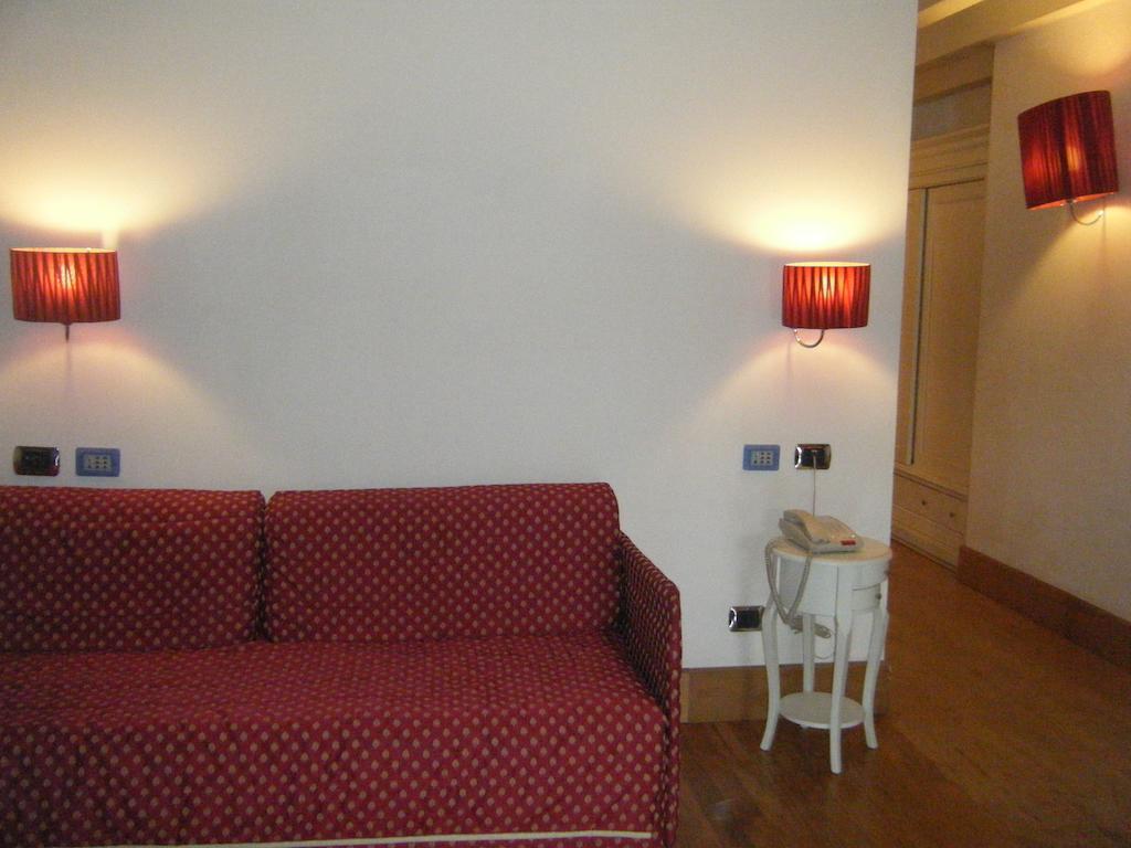 Hotel Fiera Di Brescia Bagian luar foto