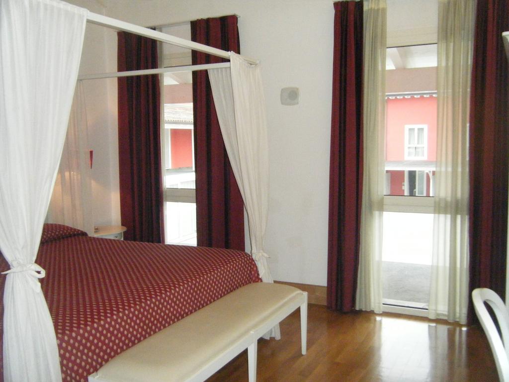 Hotel Fiera Di Brescia Bagian luar foto